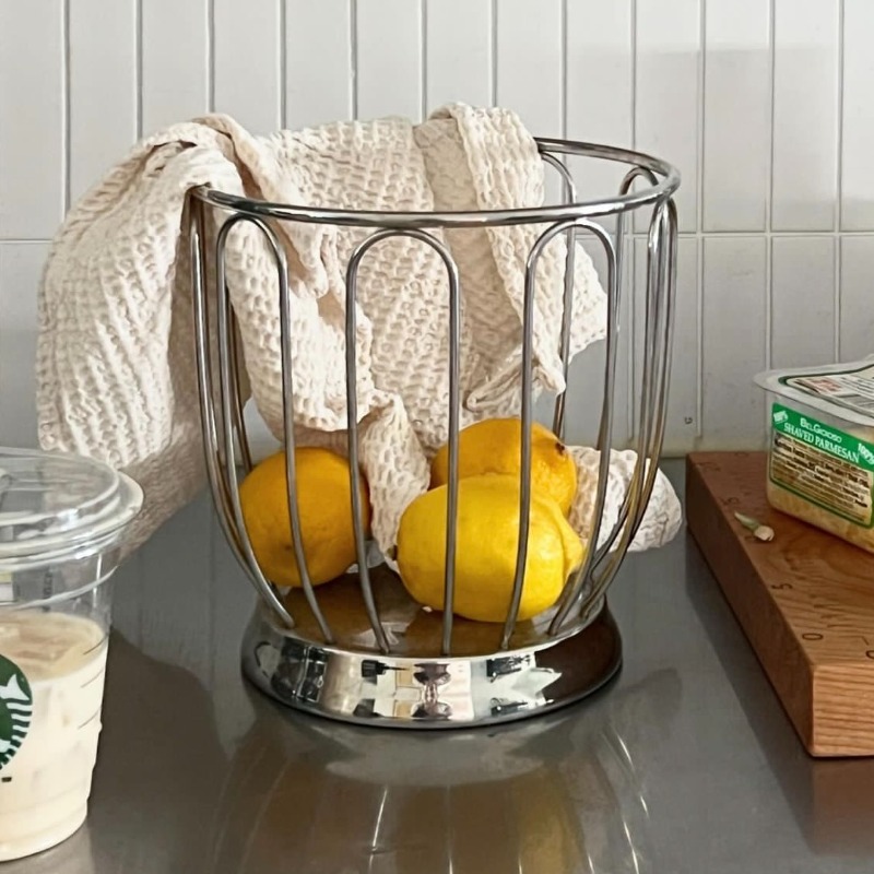 Food Storage In Restaurant - سلة فواكه بتصميم بسيط من الفولاذ